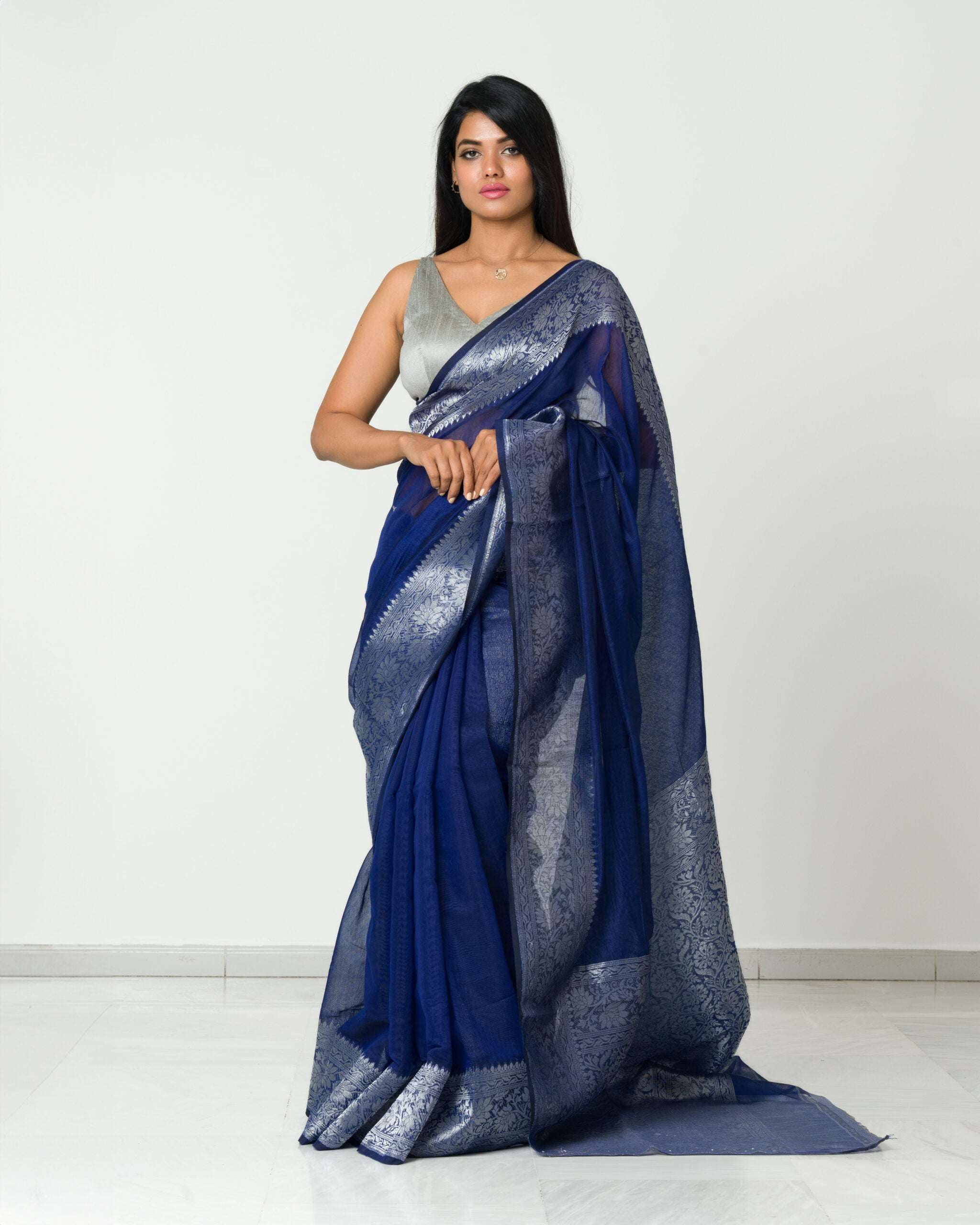 Organza Saree with silver border and running Blouse - Image 5
