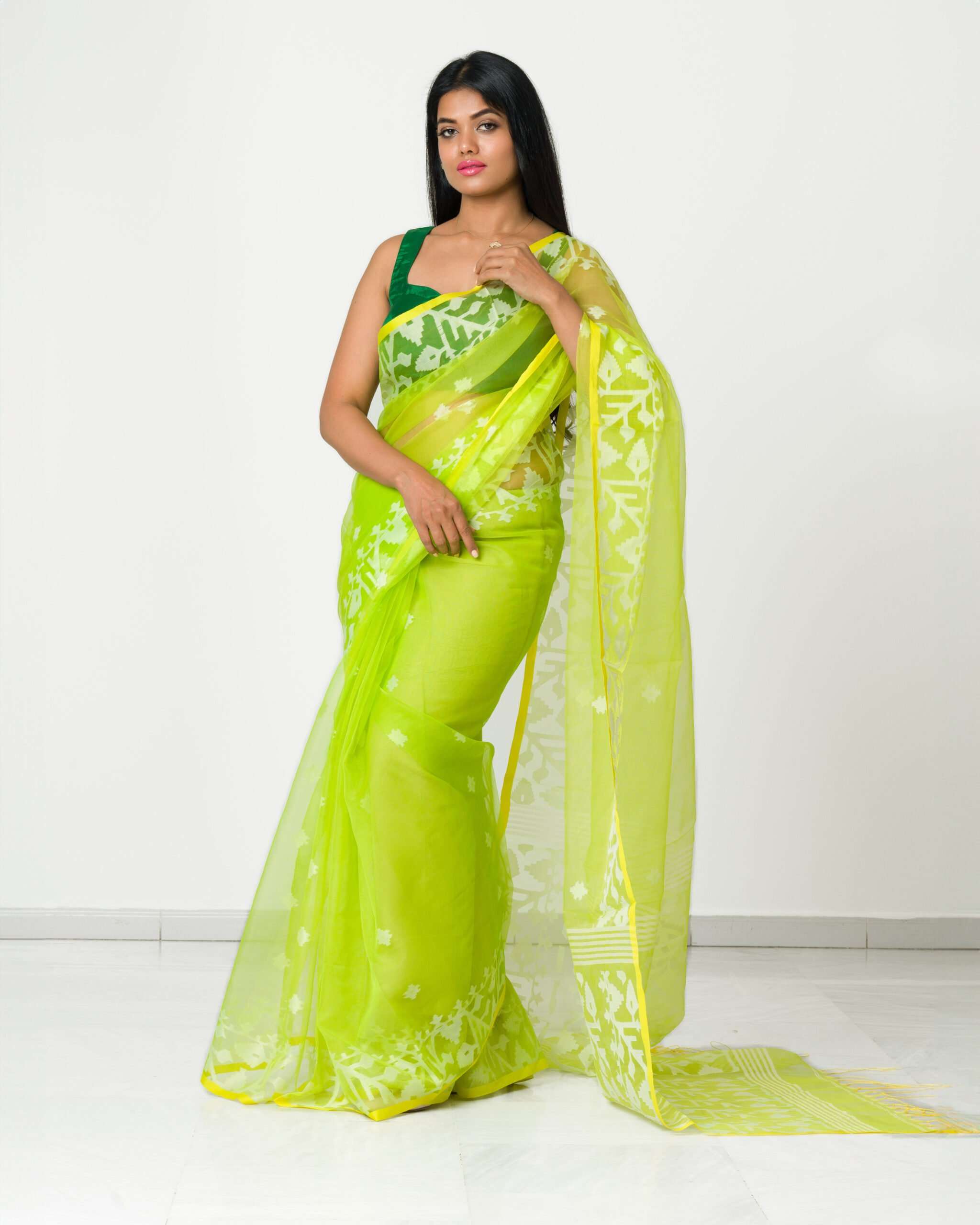 Matka Maslin Saree and running Blouse - Image 3