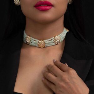 Earthy Elegance: Polki Kundan & Natural Bead Fusion