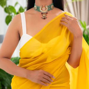 A Fusion of Nature and Elegance: Kundan & Natural Bead Set