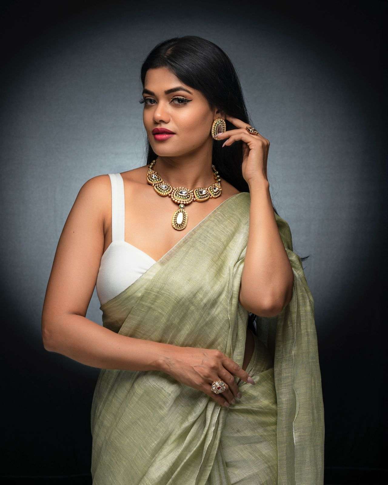 A Regal Symphony: Uncut Polki, Jadau & Meenakari Set