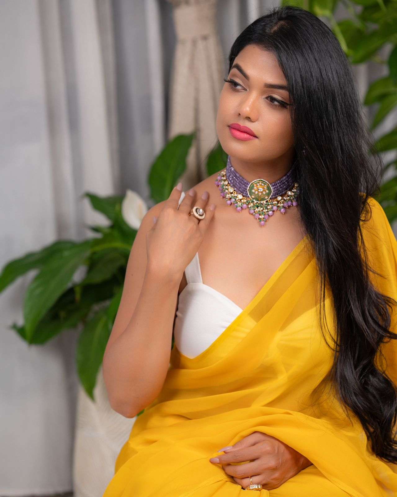 Nature's Touch Meets Regal Elegance: Natural Bead, Kundan & Meenakari - Image 3