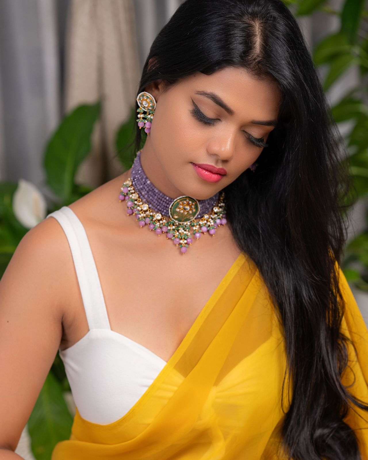 Nature's Touch Meets Regal Elegance: Natural Bead, Kundan & Meenakari - Image 5