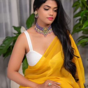 Nature's Touch Meets Regal Elegance: Natural Bead, Kundan & Meenakari