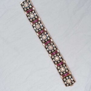 Regal Elegance: Kundan Bracelet