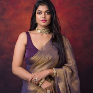 A Tapestry of Tradition: Ethnic Meenakari Choker Set