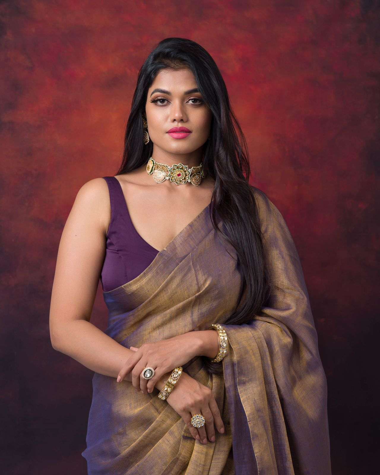 A Tapestry of Tradition: Ethnic Meenakari Choker Set