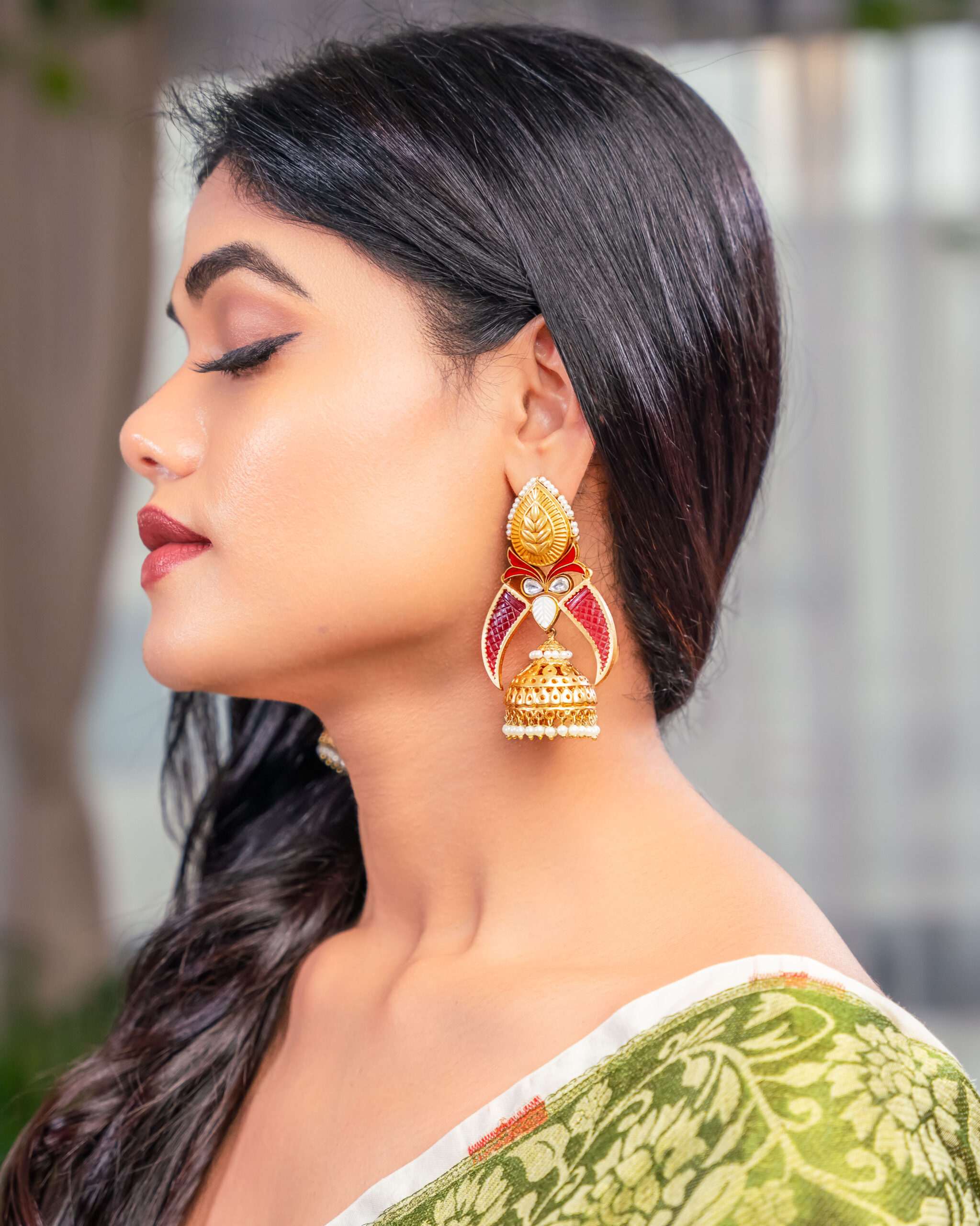 Ivory Jadau & Carving Stone Jhumka: Timeless Elegance
