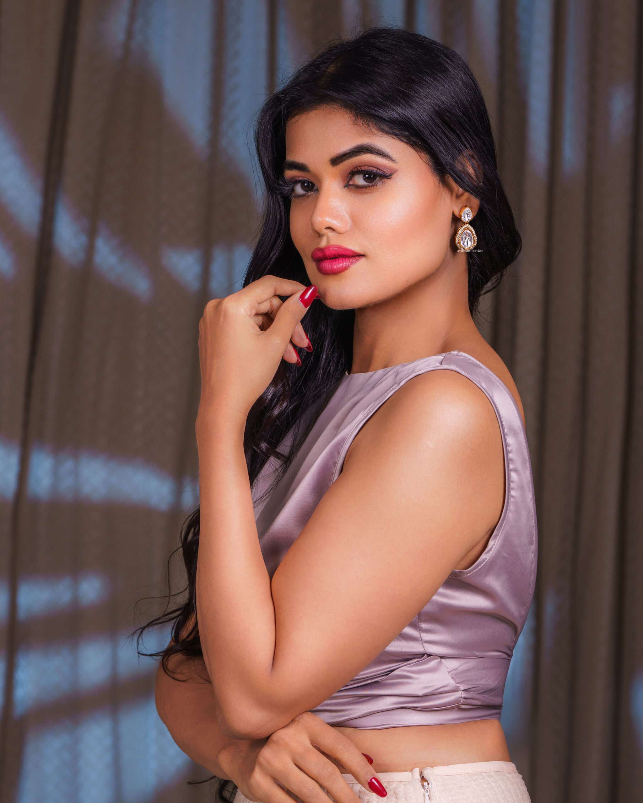 Zaira: The Timeless Kundan Earrings