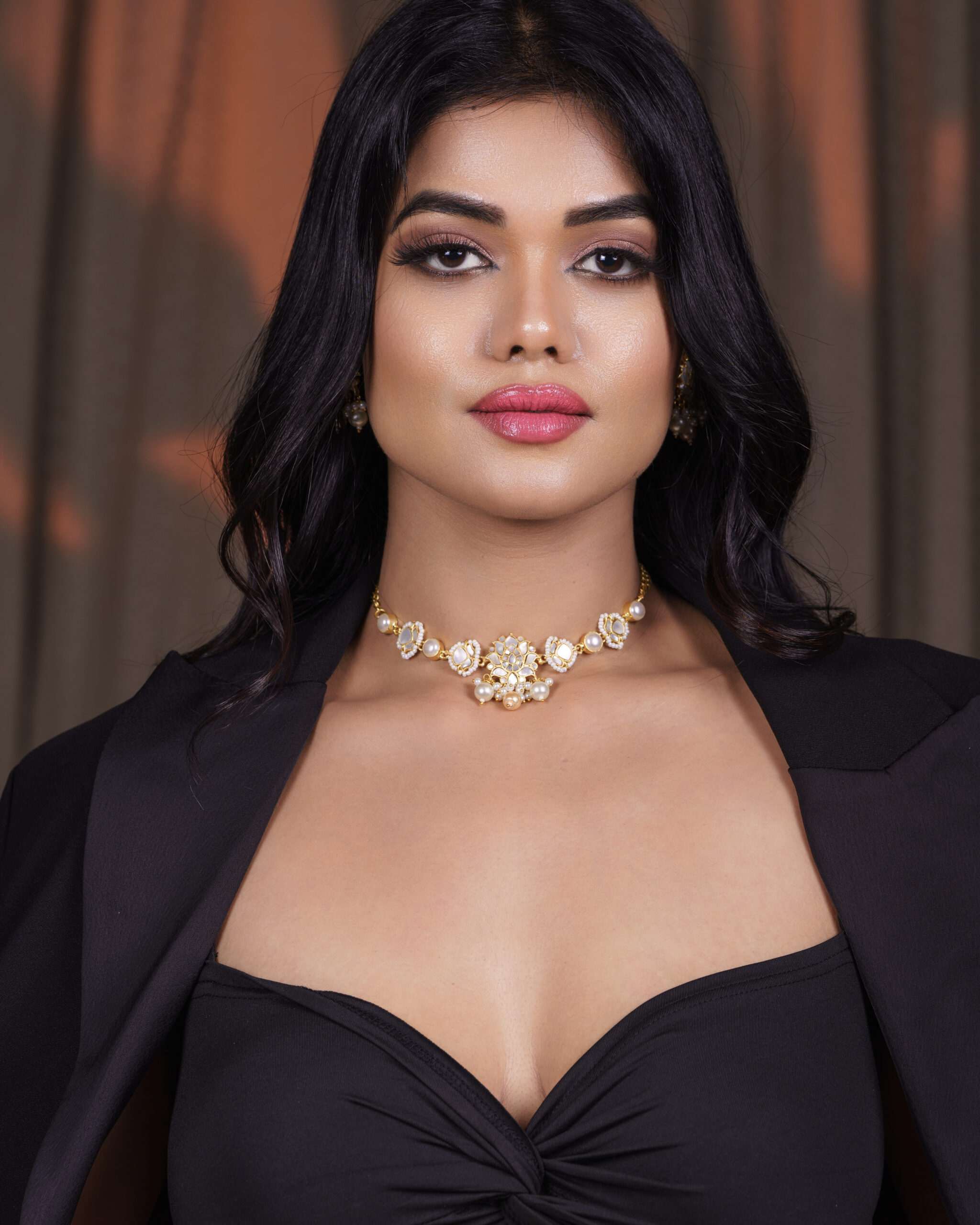 Padmika: The Lotus-Shaped Mother of Pearl Necklace & Earrings Set - Image 3